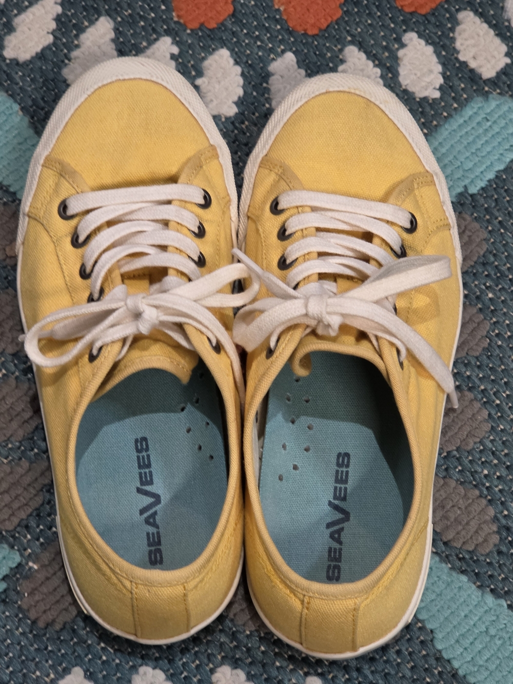 SeaVees Monterey Sneaker Standard Yellow Canvas Low-Tops - Women's Size 6
